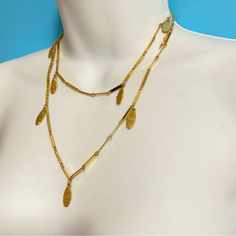 Vintage Retro Gold Tone Chain With Dangles 36